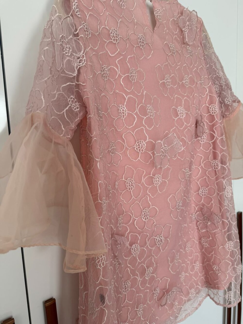 Women dress - Picture 2 of 5